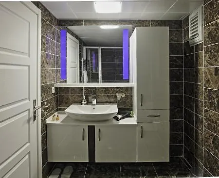 Apartment Can Apart